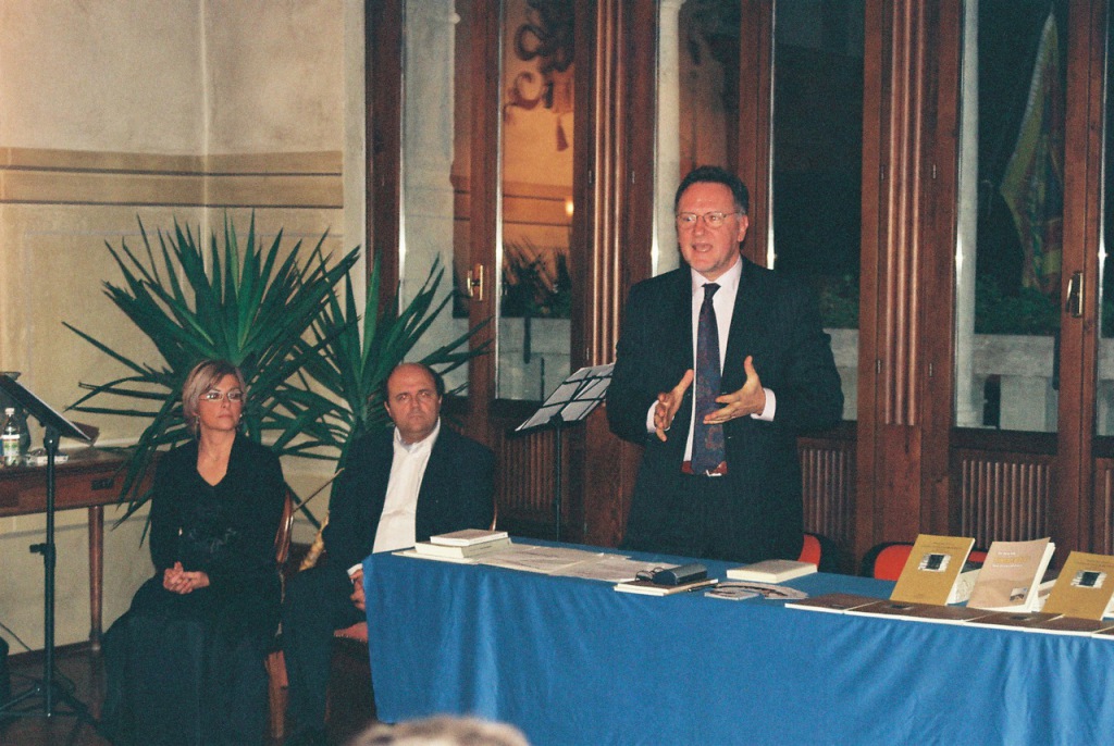 Incontro con l'autore e con la poesia "L'epoca in cui sarò tollerante". Sala degli Affreschi, Mel (BL) - ottobre 2010